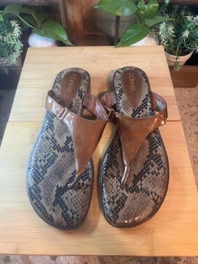 Connie Metallic Brown Snake-Print Thong Sandals